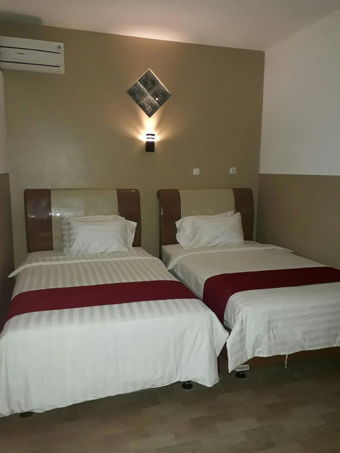 The New Orlinds Guest House Wonosari Zewnętrze zdjęcie